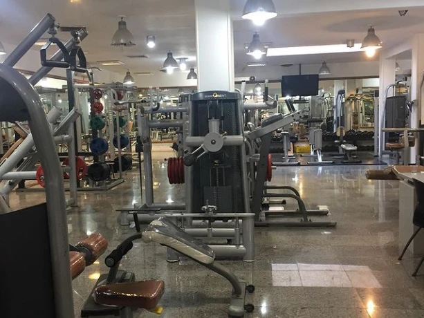 تصویر مجموعه ورزشی فرشاد