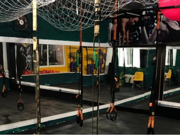 تصویر مجموعه ورزشی خورشید (Sun Gym)