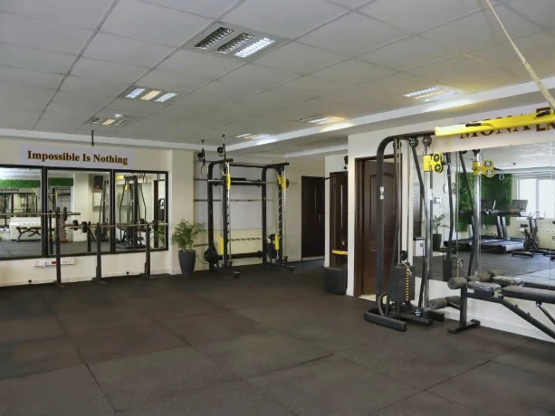 تصویر باشگاه منا (Mona Gym)