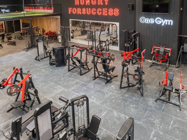تصویر باشگاه وان جیم (One Gym) در مشهد