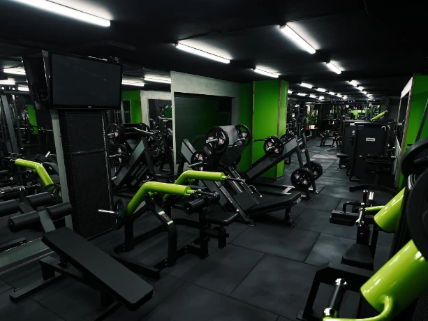 تصویر باشگاه وی وان (V1 Gym)