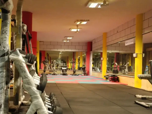تصویر باشگاه امو (emo gym)