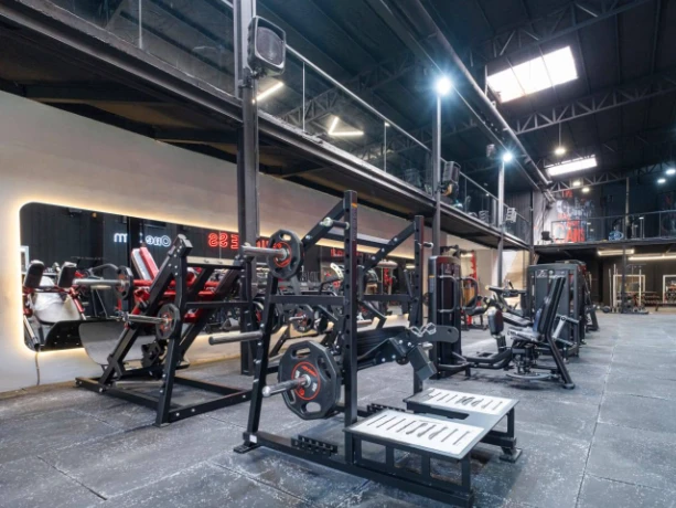تصویر باشگاه وان جیم (One Gym) در مشهد