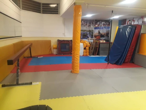 تصویر باشگاه حس برتر در اراک