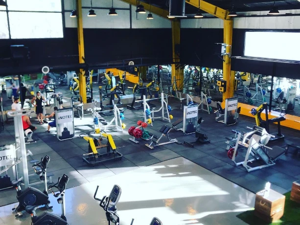 تصویر باشگاه لایف جیم (Life Gym)