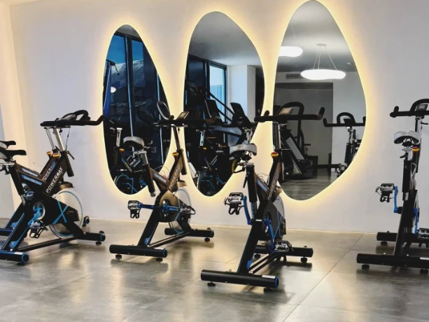 تصویر باشگاه وی جیم (We Gym)